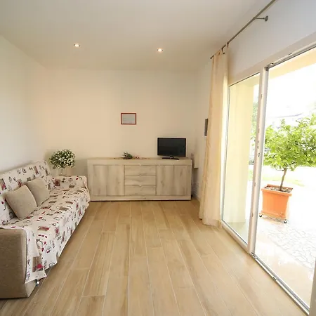 Apartment Conte